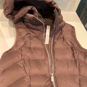 Lulu lemon dusty rose vest with detachable hood